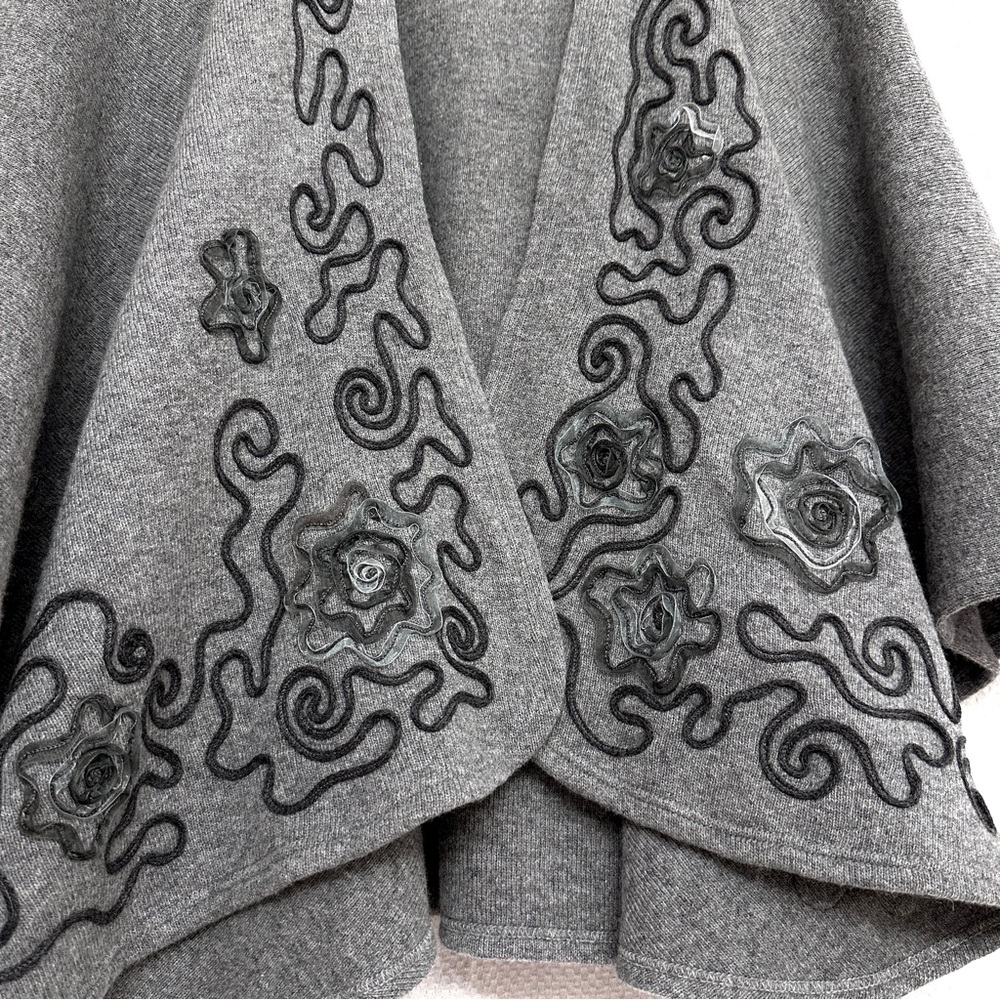 Chic Wool Italian made Gray Women's Poncho with Embroidery - Picture 2 of 12